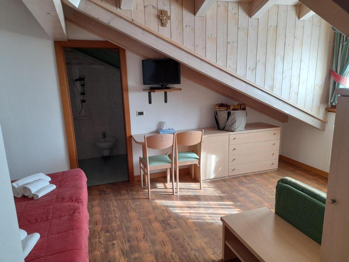 Hotel Garni B&B Maffei Pinzolo Εξωτερικό φωτογραφία