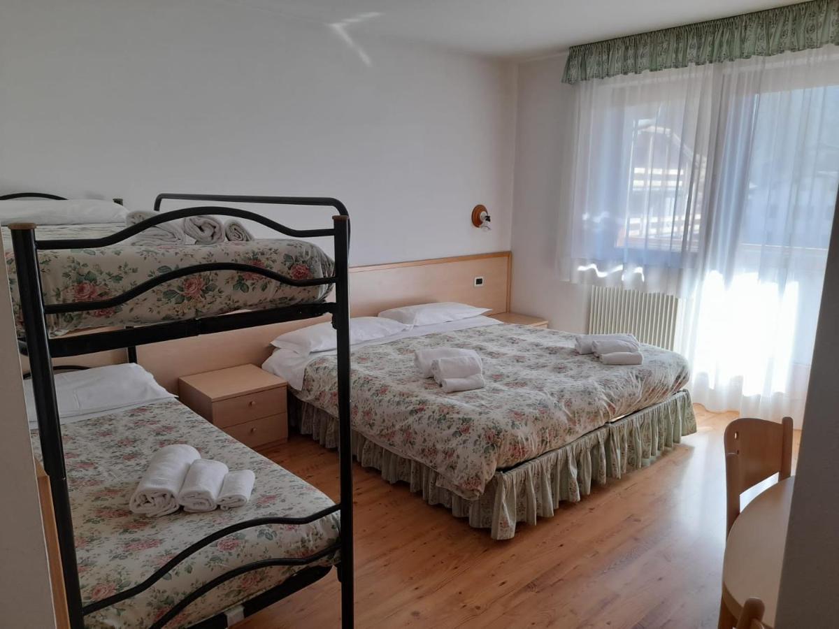 Hotel Garni B&B Maffei Pinzolo Εξωτερικό φωτογραφία